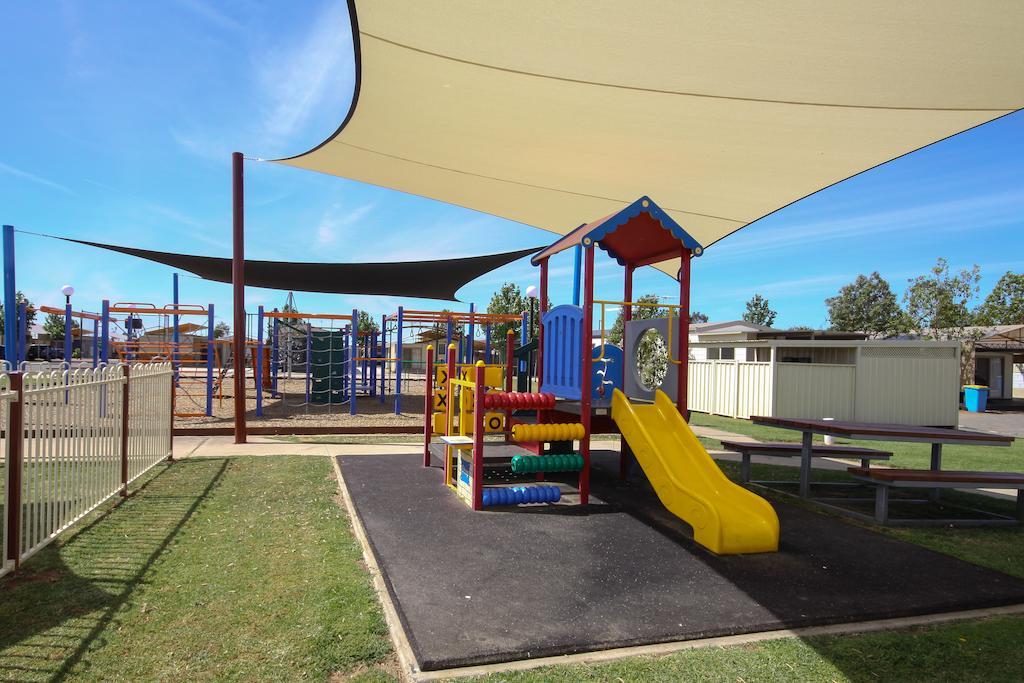 Sun Country Lifestyle Park Hotel Mulwala Luaran gambar
